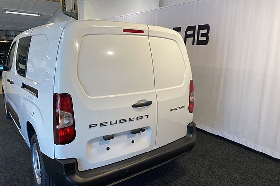 Peugeot Partner 3 of 5