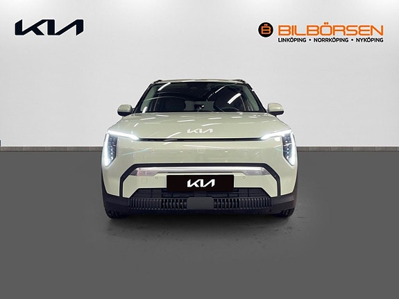 Kia EV3 5 of 14