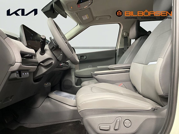 Kia EV3 8 of 14