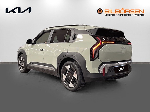 Kia EV3 4 of 14
