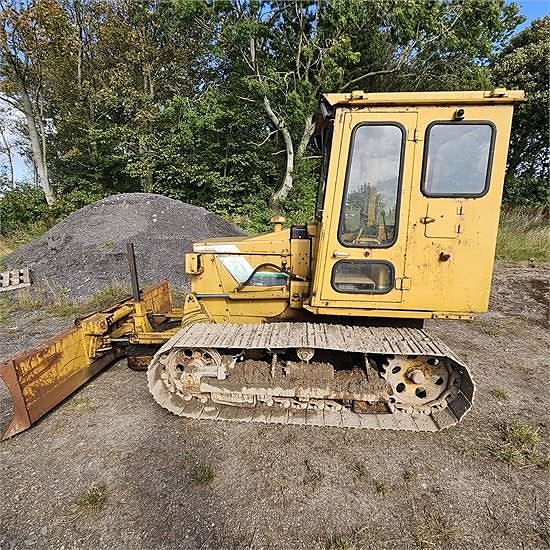 Mitsubishi BD2G - 2,5 ton - "Mini-dozer" 2 of 30