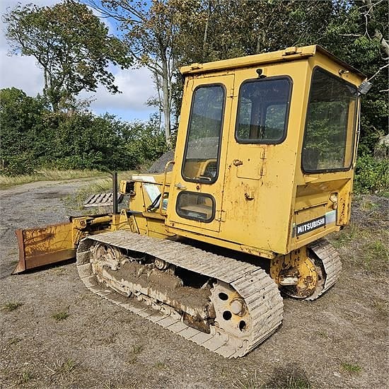 Mitsubishi BD2G - 2,5 ton - "Mini-dozer" 7 of 30