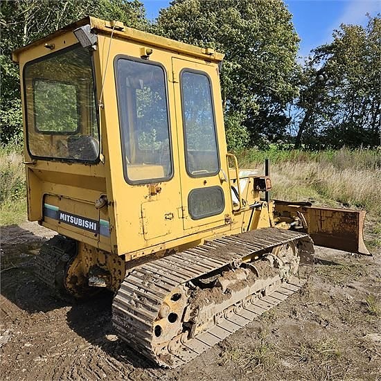 Mitsubishi BD2G - 2,5 ton - "Mini-dozer" 11 of 30