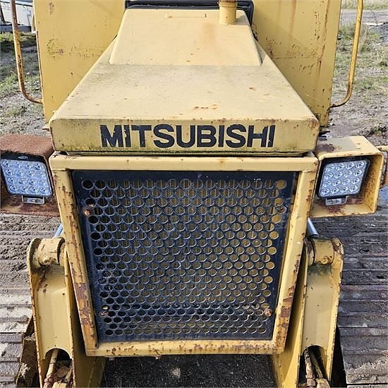 Mitsubishi BD2G - 2,5 ton - "Mini-dozer" 18 of 30