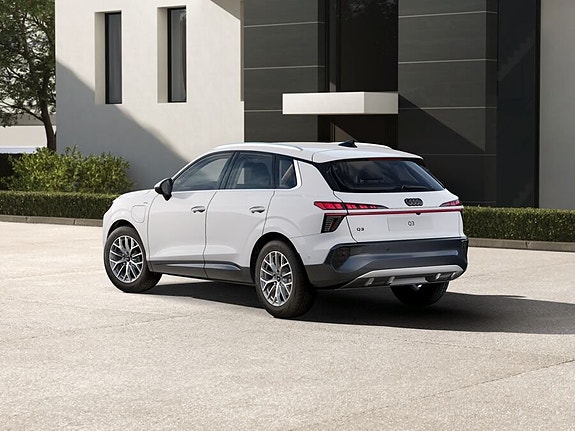 Audi Q3 6 of 10