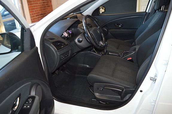 Renault Megane 16 of 22