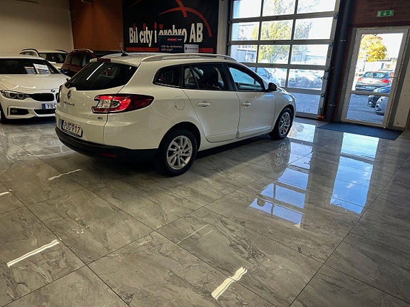 Renault Megane 5 of 22
