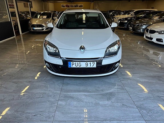 Renault Megane 12 of 22