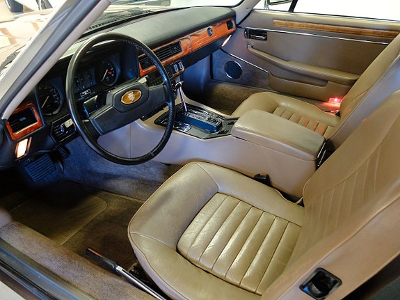 Jaguar XJS 10 of 21