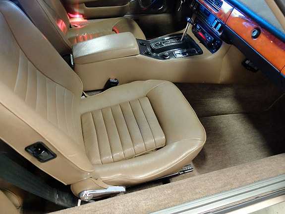 Jaguar XJS 17 of 21