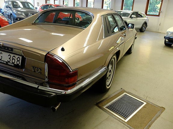 Jaguar XJS 6 of 21