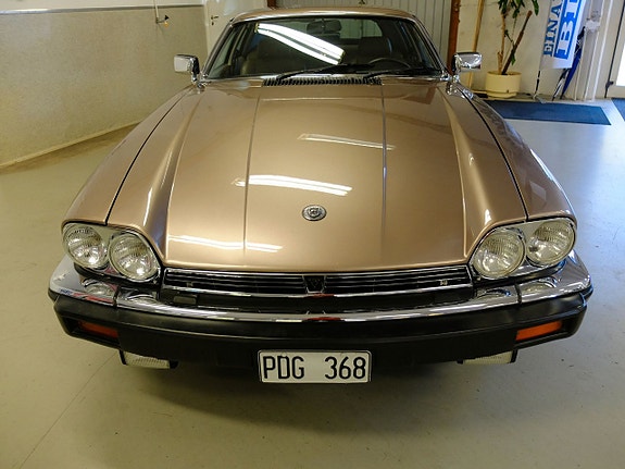 Jaguar XJS 2 of 21