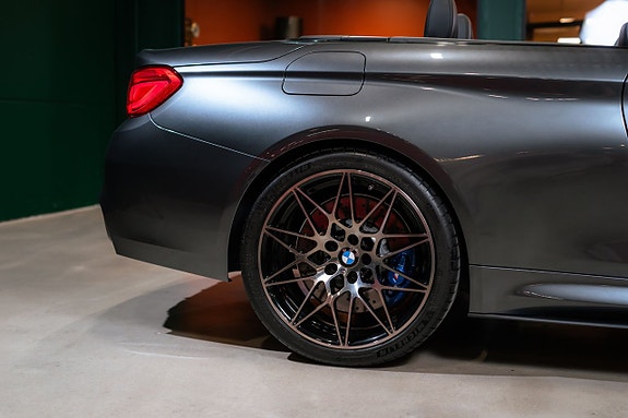 BMW M4 5 of 5
