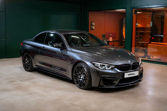 BMW M4 2 of 5