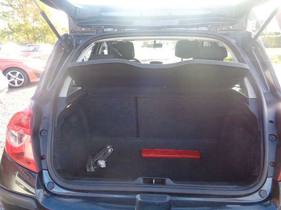 Renault Clio 11 of 16