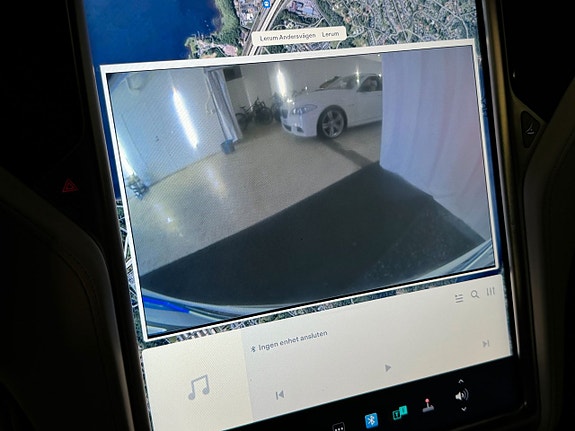 Tesla Model X 22 of 23