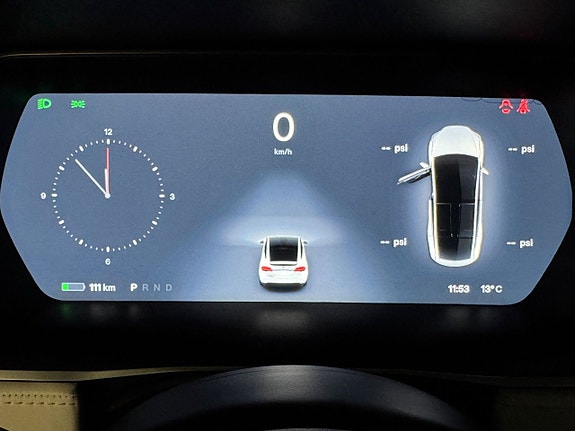 Tesla Model X 17 of 23