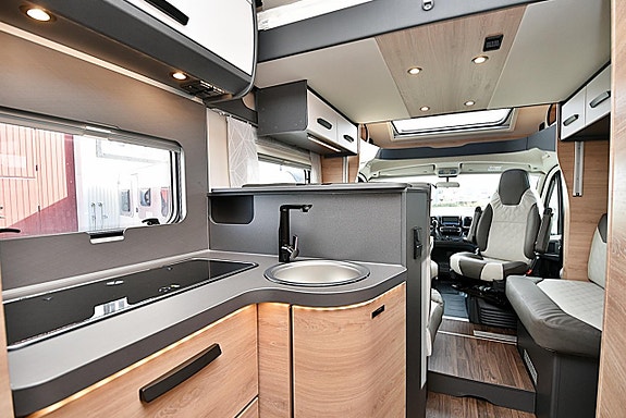 Knaus 700 MEG L!VE WAVE Platinum Selection Långbäddar 20 of 27