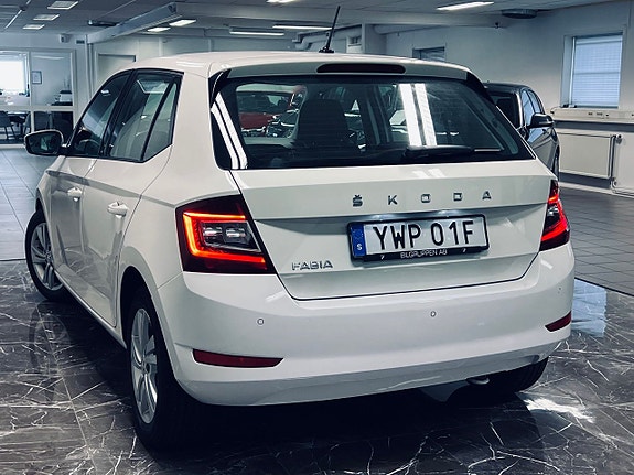 Skoda Fabia 6 of 27