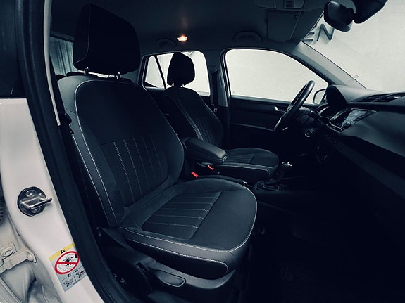 Skoda Fabia 21 of 27