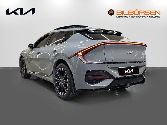 Kia EV6 6 of 17