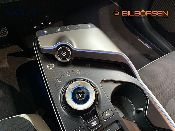 Kia EV6 12 of 17
