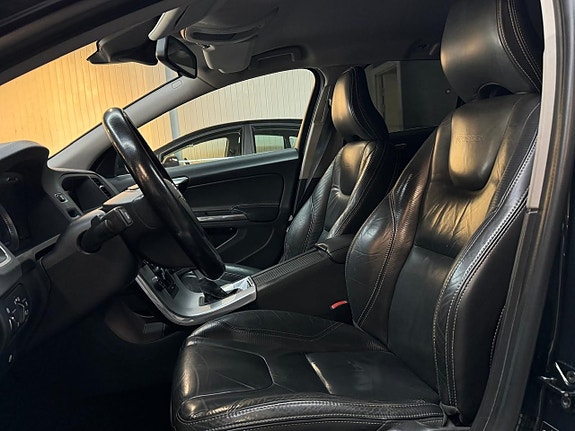 Volvo V60 15 of 15