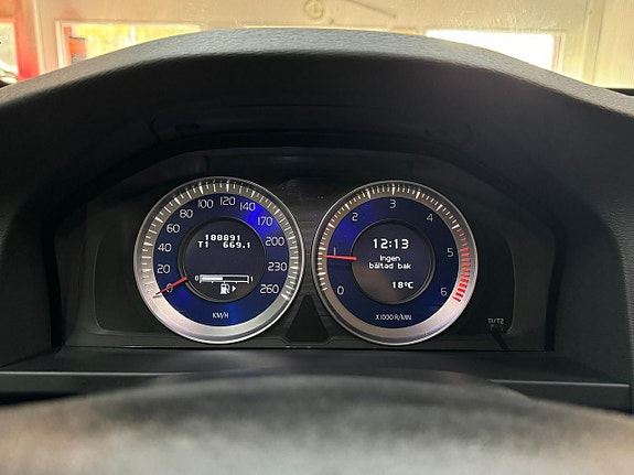 Volvo V60 9 of 15