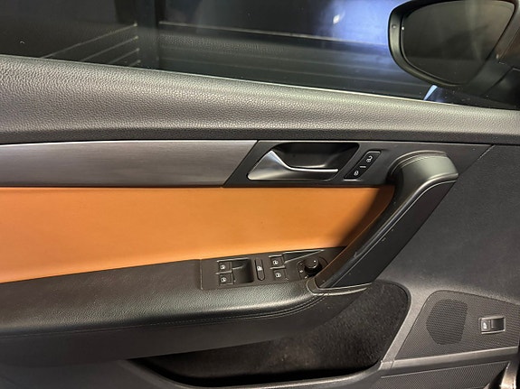 Volkswagen Passat 15 of 22