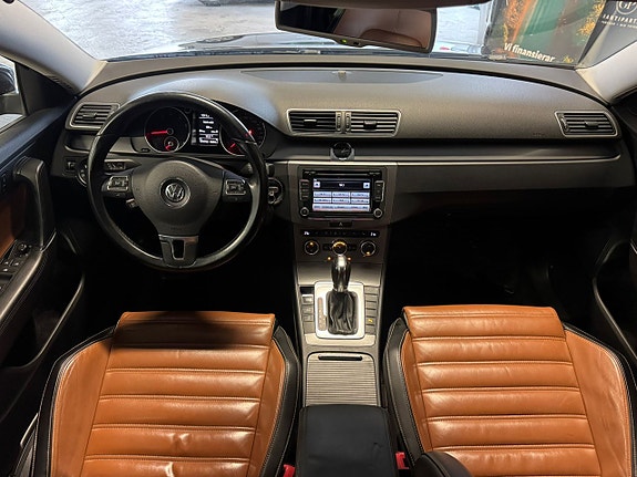 Volkswagen Passat 18 of 22