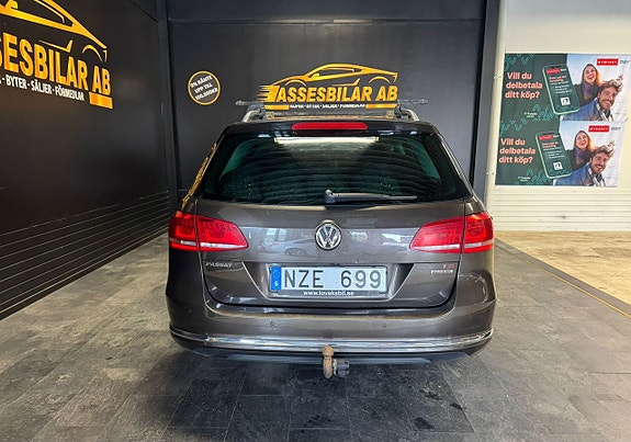 Volkswagen Passat 13 of 22