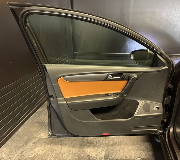 Volkswagen Passat 14 of 22