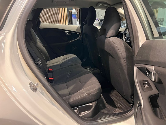 Volvo V40 14 of 21