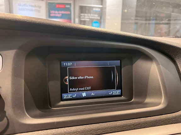 Volvo V40 17 of 21