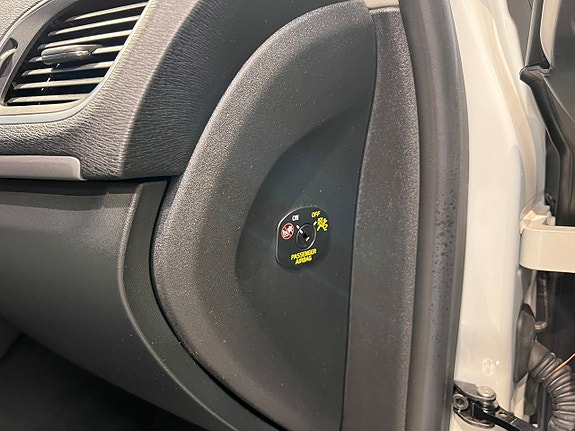 Volvo V40 18 of 21