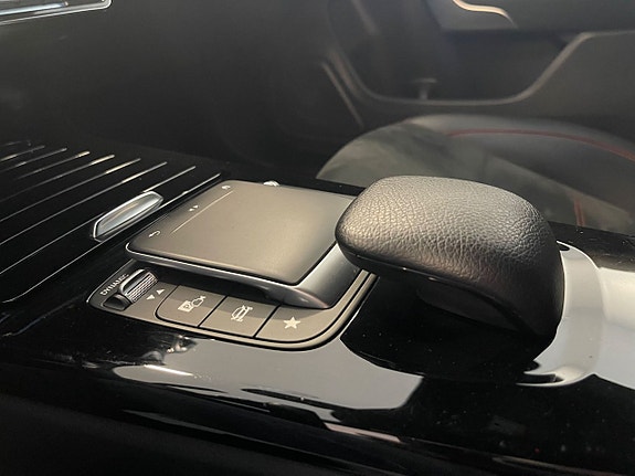 Mercedes-Benz CLA200 13 of 13