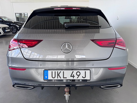 Mercedes-Benz CLA200 4 of 19