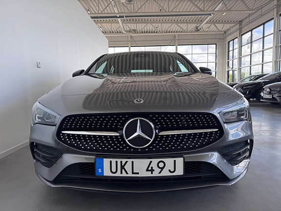 Mercedes-Benz CLA200 5 of 19