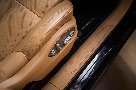 Porsche Macan 19 of 24