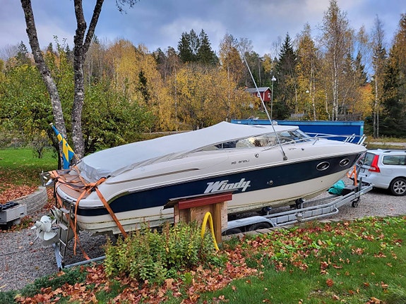 Windy 28 Ghibli 2006/ Volvo Penta D6 2 of 5