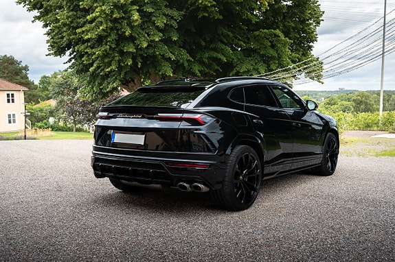 Lamborghini Urus 9 of 28