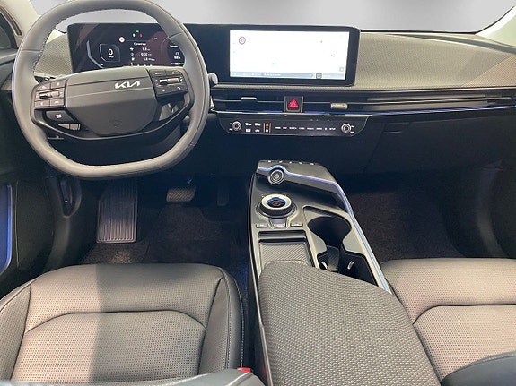 Kia EV6 10 of 16