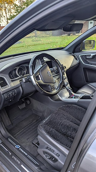 Volvo XC60 5 of 6