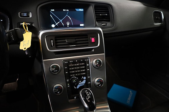 Volvo S60 14 of 17