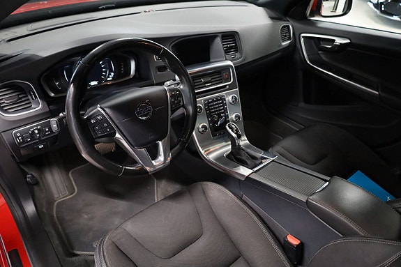 Volvo S60 9 of 17