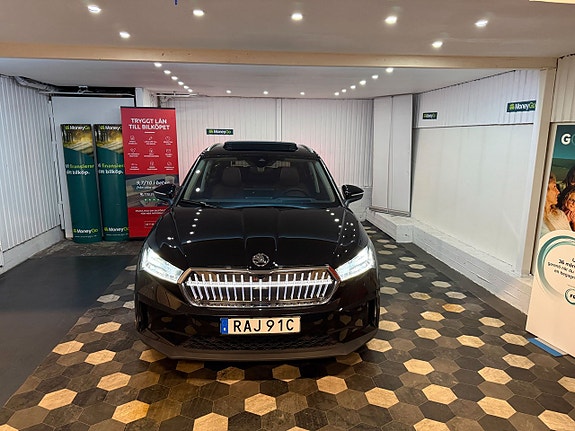 Skoda Enyaq 2 of 5