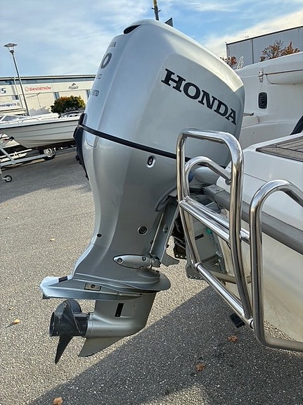 Bella 530 Smart -10 & Honda 90 hk 4-takt -13 3 of 5