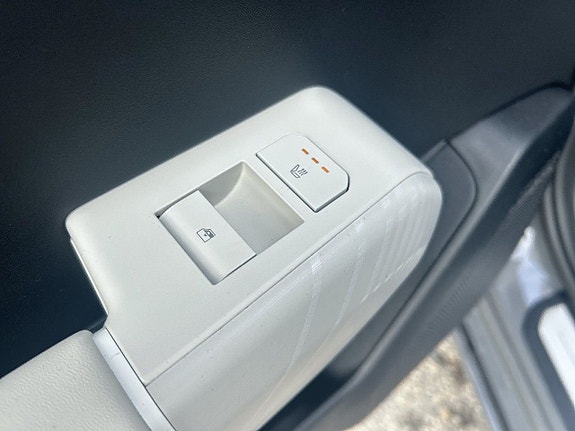 Kia EV4 16 of 29