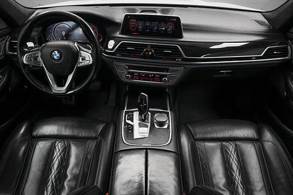 BMW 730 2 of 5