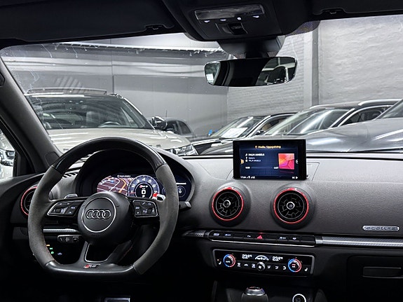 Audi RS3 14 of 22